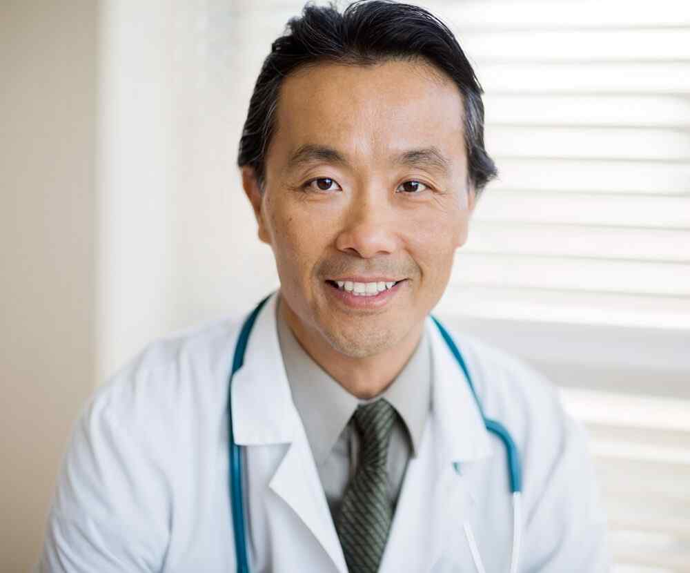 https://gastrosurgeondubai.com/wp-content/uploads/2019/02/team_02.jpg