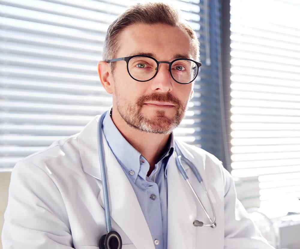 https://gastrosurgeondubai.com/wp-content/uploads/2021/09/team_05.jpg
